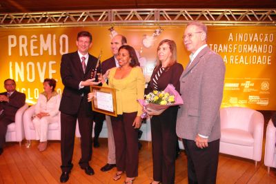 equipe_portal_de_compras_-_premio_inoves_2007_pequena.jpg