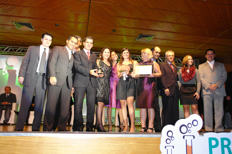 equipe_premiada_da_cesan_no_inoves_2010_2.jpg