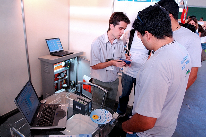 feira_ciencia.jpg>As inovações tecnológicas implantadas nos sistemas da Companhia Espírito Santense de Saneamento (Cesan), são destaques no estande da empresa, na II Mostra Capixaba de Ciência e Inovação, dentro da programação da 4ª Semana Estadual da Ciência.</span></span></p>
<p><span id=
