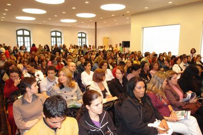 lanamento_dvd_-_educao_nas_escolas_da_rede_pblica-5_pequena.jpg