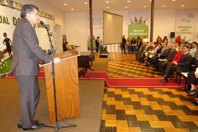 paulo_ruy_-_lanamento_dvd_-_educao_nas_escolas_da_rede_pblica-11_pequena.jpg