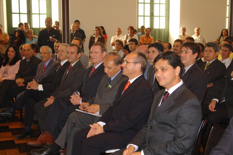 plateiautoridadespac2008.jpg