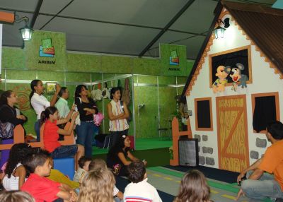 teatro_de_bonecos_pequena.jpg