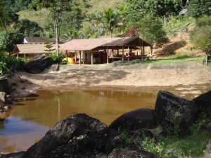 Comunidade de São Miguel, em Guarapari, recebe obras de melhoria e ampliação no sistema de abastecimento de água, pelo programa Pró-Rural da Cesan. 