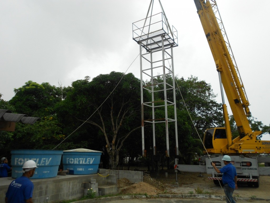 Figura 11 – Equipe atuando na fase estrutural do projeto.