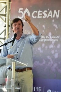 Pablo Andreão discursa em evento em Ponta da Fruta