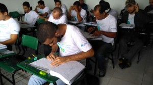 Turma de bombeiro hidráulico