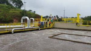 A Estação de Tratamento de Esgoto Bandeirante tem capacidade de 250 litros por segundo e trata quase todo o esgoto do município de Cariacica 